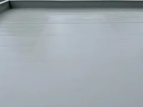 シート貼付